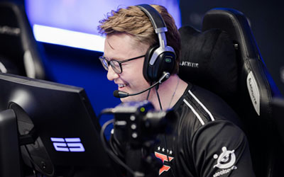 rain盛贊s1mple：他對(duì)CS2的理解超越所有人！FaZe距Major晉級(jí)僅一步之遙