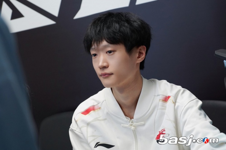 AL更新季后賽勝?zèng)Q賽后返圖：“博觀而約取，厚積而薄發(fā)”