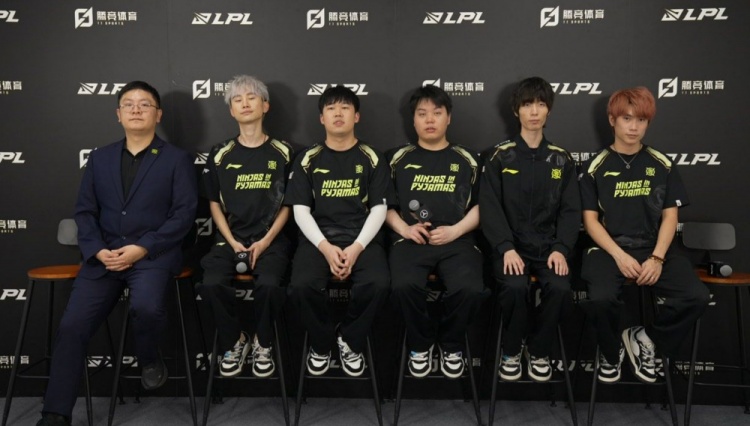 NIP 2-1力克TT賽后全記錄：Doinb巖雀殺人書戰(zhàn)術(shù)解析 自曝偷師Chovy天賦秘籍