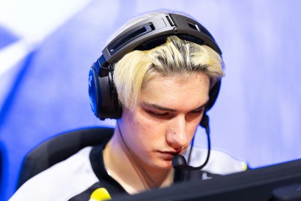 BLAST倫敦公開賽2025：氣吞山河氣如虹！NAVI 2-0 fnatic