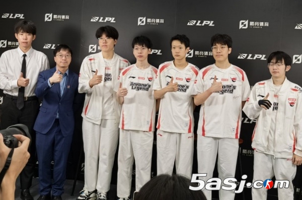 爆冷橫掃！AL 3-0碾壓JDG晉級(jí)敗者組決賽，F(xiàn)landre坦言“發(fā)揮差”！對(duì)戰(zhàn)TES能否延續(xù)黑馬之勢(shì)？