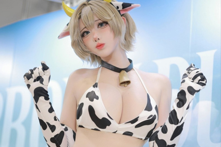 韓國美女Yasa分享最新Cos照：惡魔、黑寡婦、護士裝梅登福利滿滿