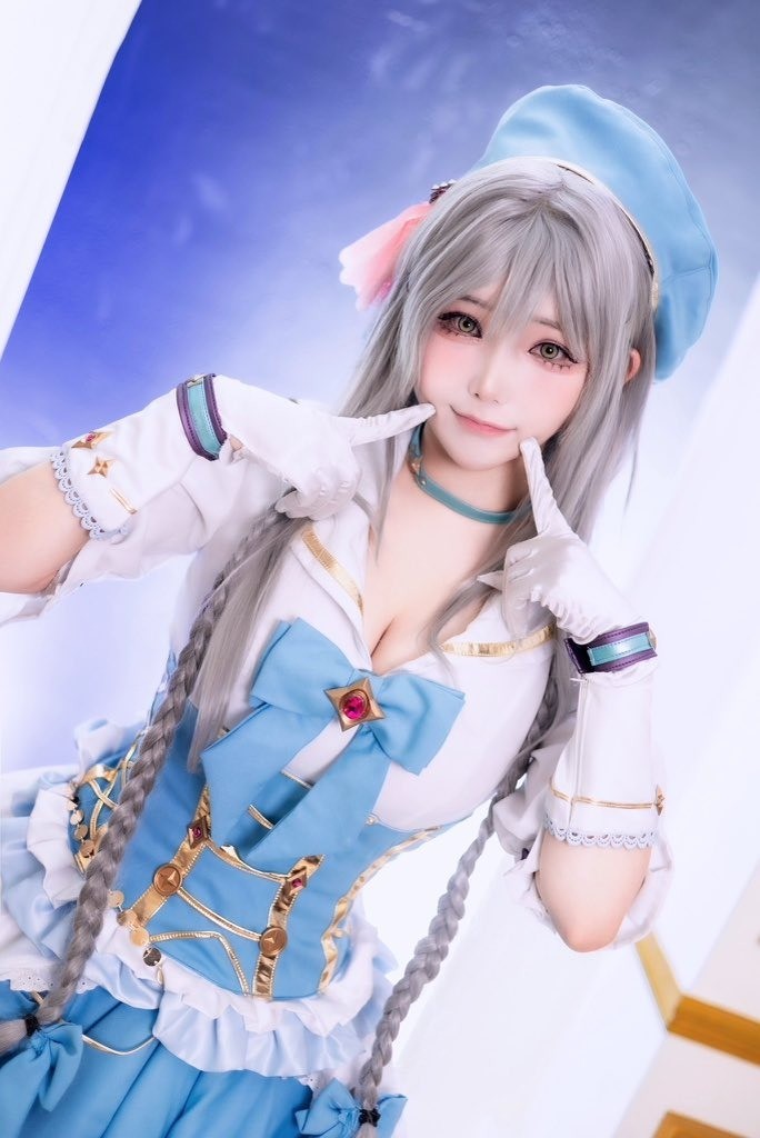 《劍星》體模尹雪花Cos作品：《棕色塵埃2》葛蘭西特