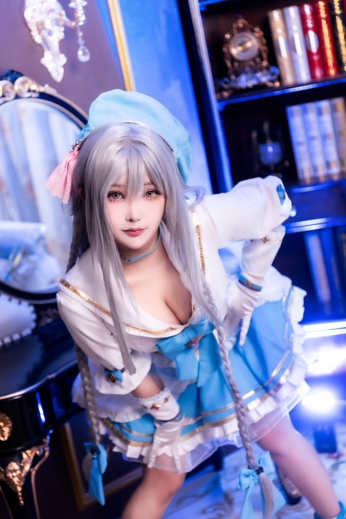《劍星》體模尹雪花Cos作品：《棕色塵埃2》葛蘭西特