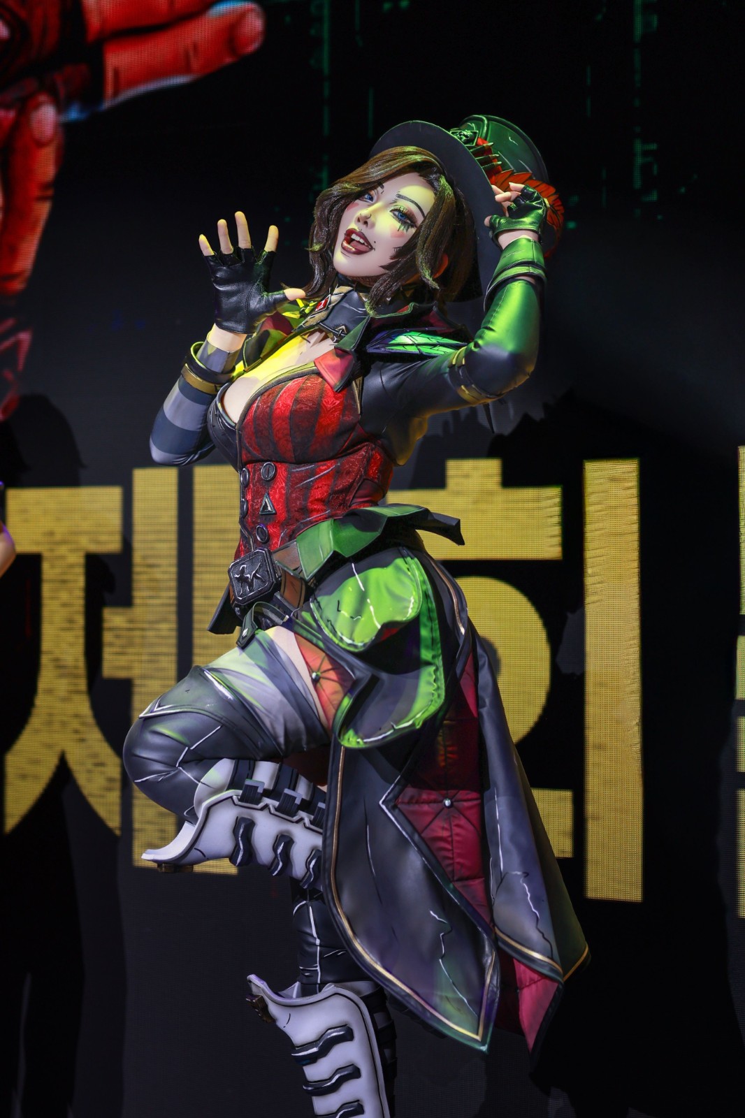 韓國知名Coser Yasal分享最新Cos美圖：《妮姬》小紅帽，《英雄聯(lián)盟》女槍，刃影姐姐