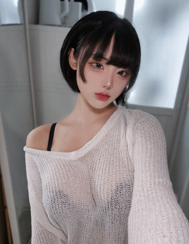 韓國知名Coser Yasal分享最新Cos美圖：《妮姬》小紅帽，《英雄聯(lián)盟》女槍，刃影姐姐