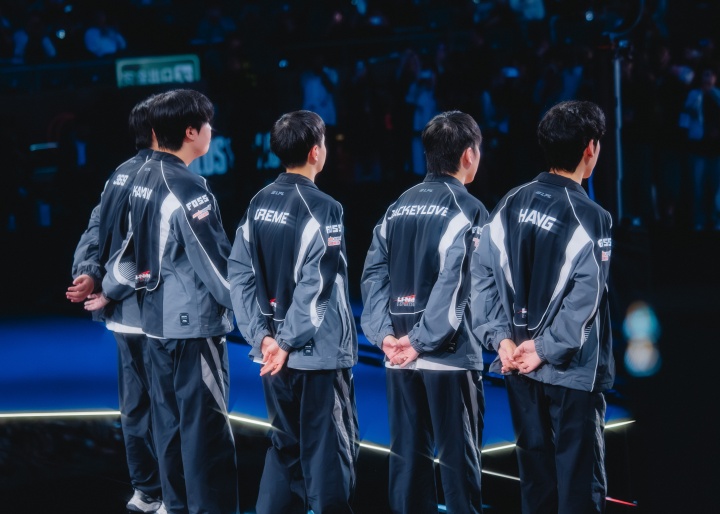 TES官博發(fā)文告別S15：很抱歉，我們?cè)愀獾膶?duì)局辜負(fù)了大家